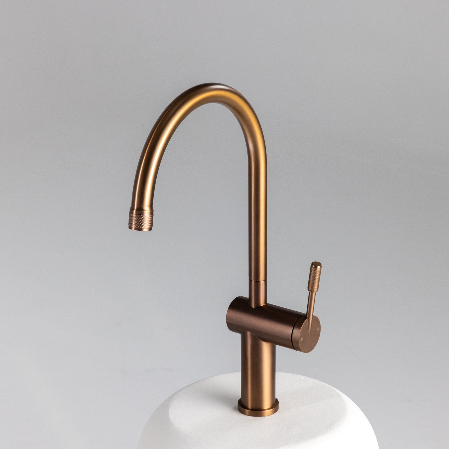 TTBR2 - Sink Mixer Tap - TITAN